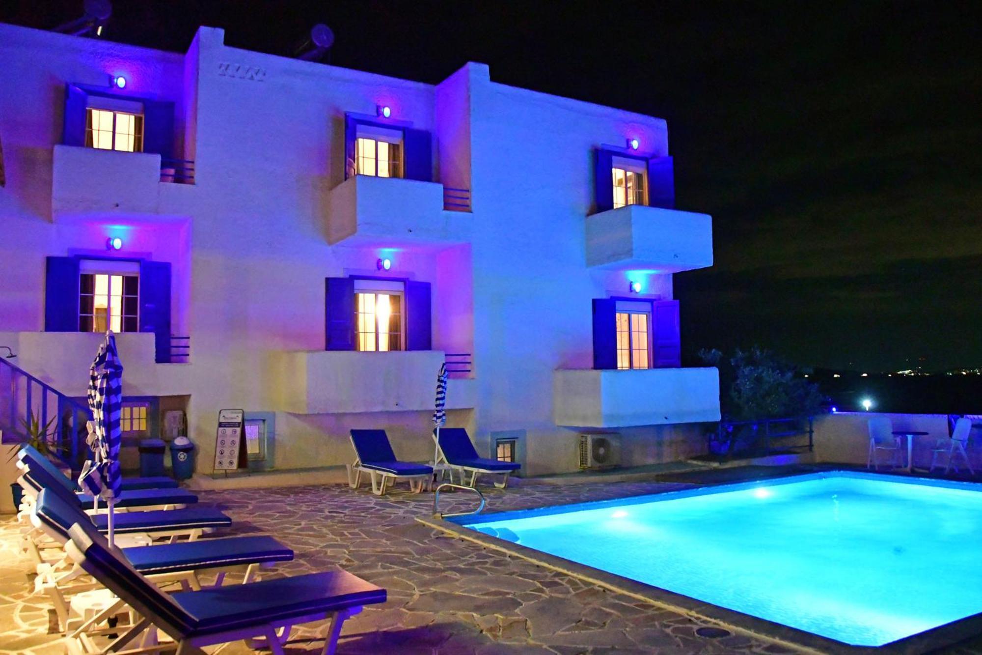 Blue Dolphin Studios And Apartment Vagia  Exteriér fotografie