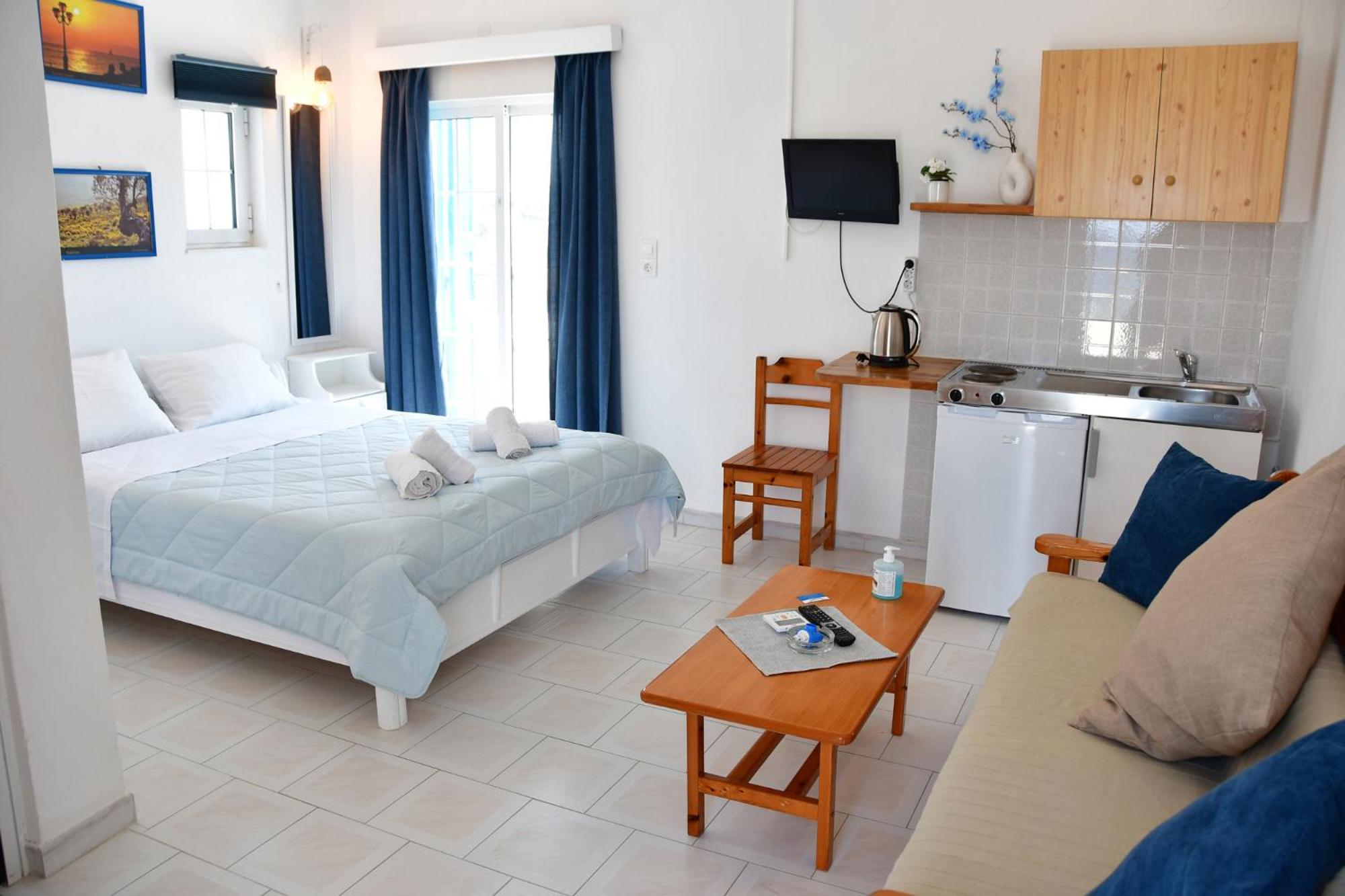 Blue Dolphin Studios And Apartment Vagia  Exteriér fotografie