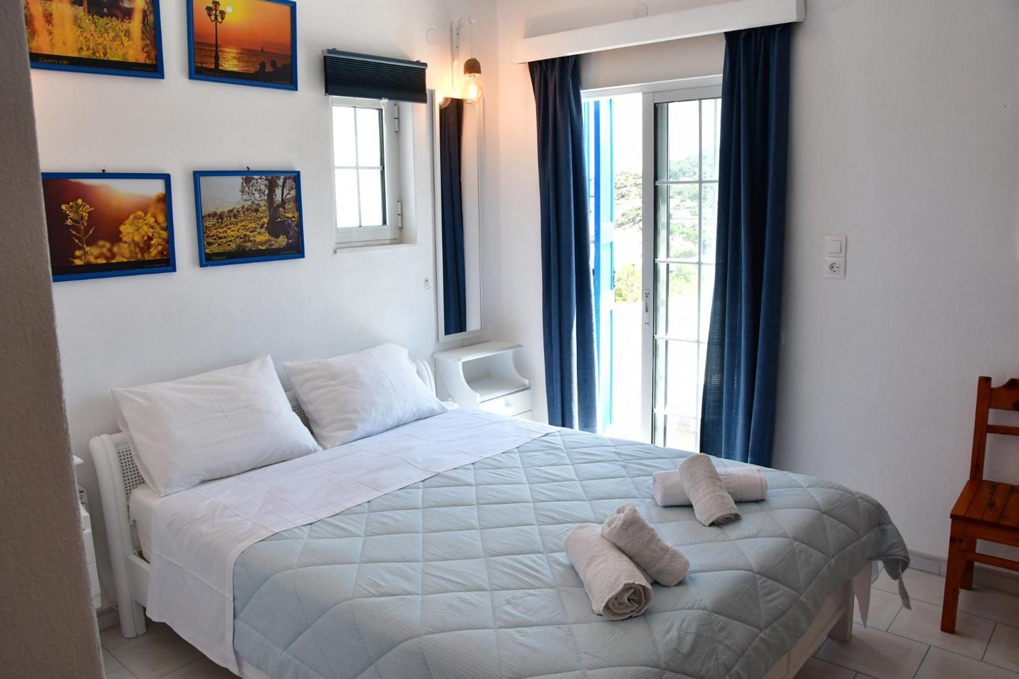 Blue Dolphin Studios And Apartment Vagia  Exteriér fotografie