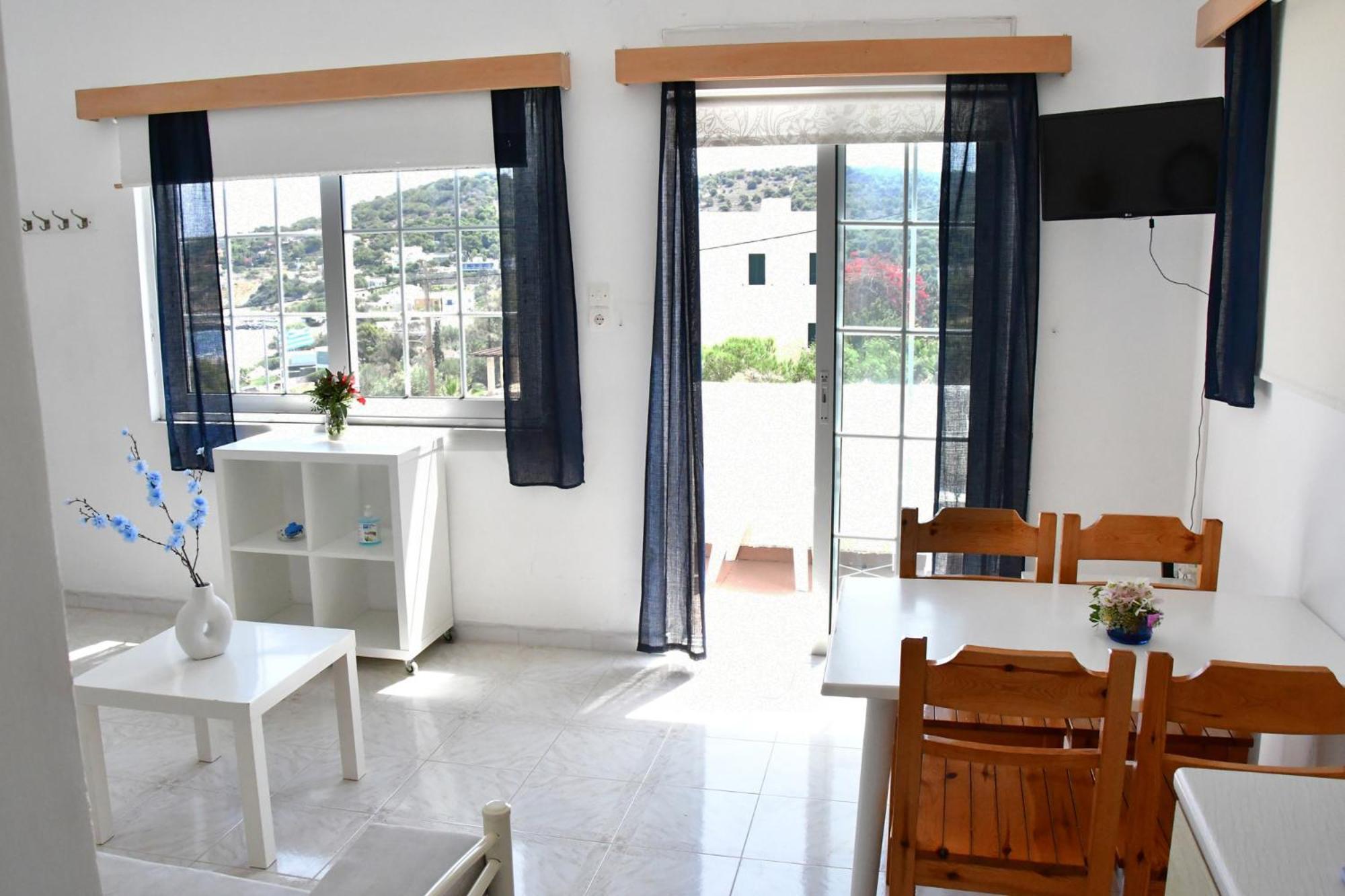 Blue Dolphin Studios And Apartment Vagia  Exteriér fotografie