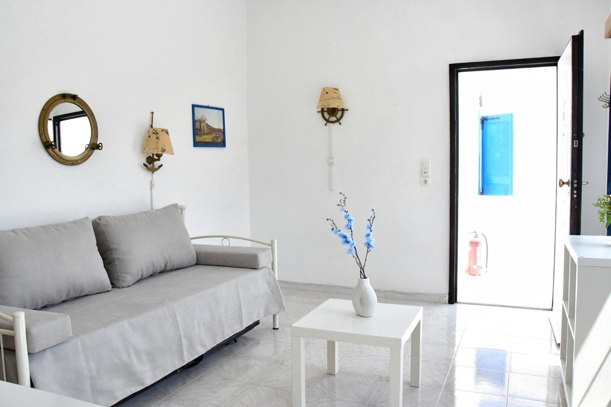 Blue Dolphin Studios And Apartment Vagia  Exteriér fotografie